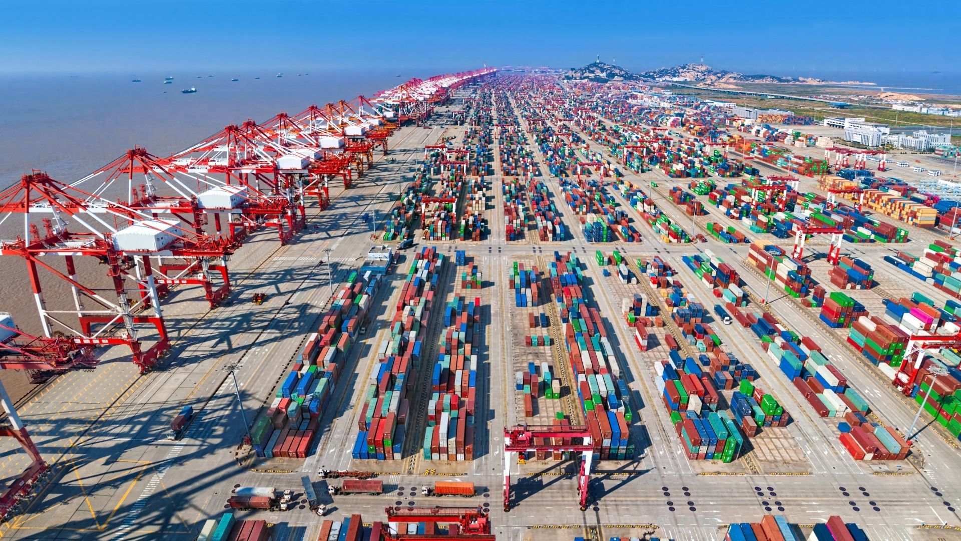 Immagine porto di Shangai per rappresentare Supply Chain Globale