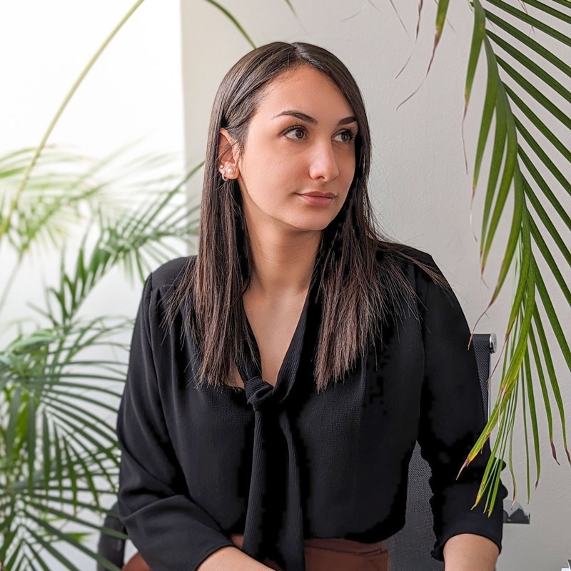 Piacere, Valeria Vitale